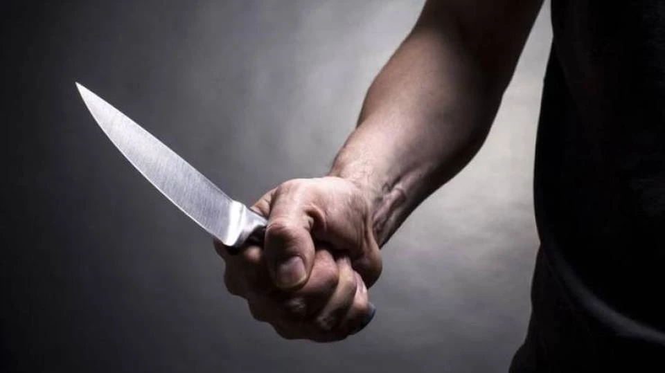 Ρομά με μαχαίρια και λοστούς έκλεψαν κινητά και λεφτά από παιδιά στο Ίλιον (βίντεο)